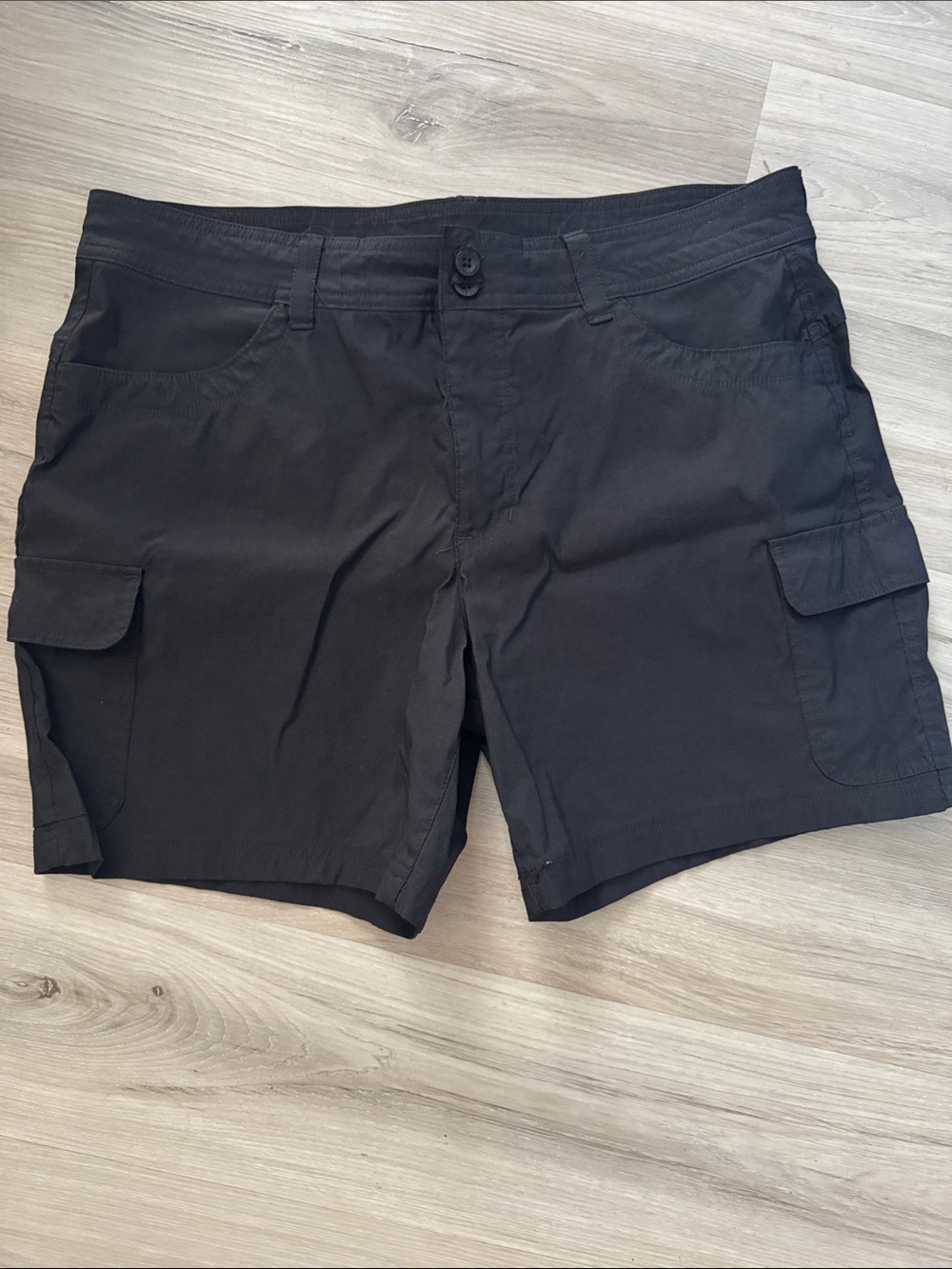 Eddie Bauer Black Cargo Shorts with Flap Pockets